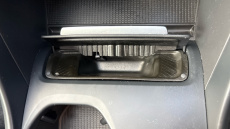 Volvo Xc40 2.0 B4P Momentum 5dr Auto [7 speed] Petrol Estate